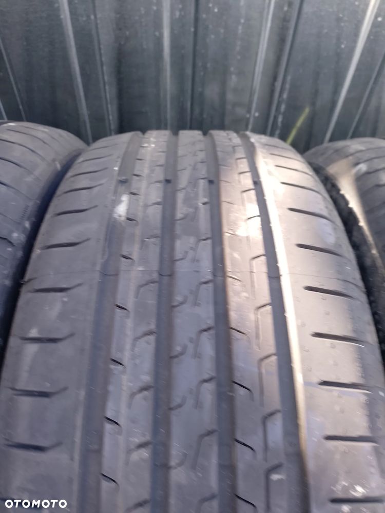 Opony lato 215/50/18 Continental - 1