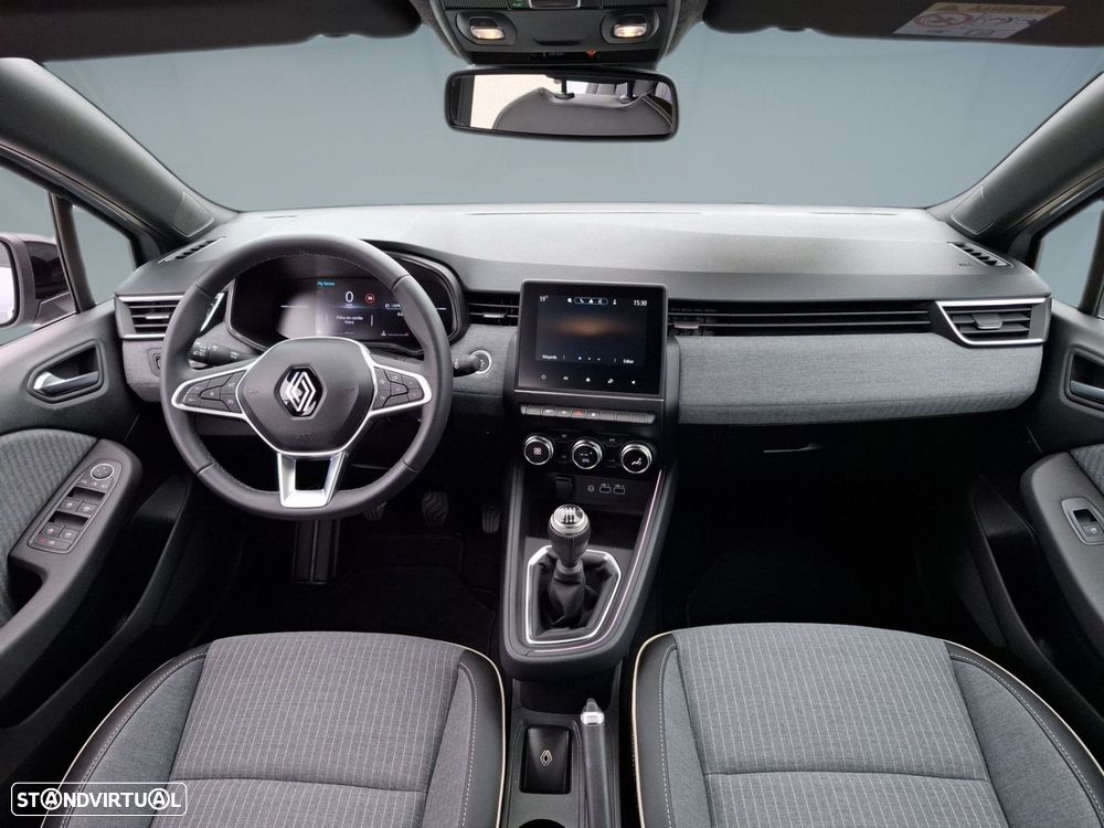 Renault Clio 1.0 TCe Techno — fotografia 13