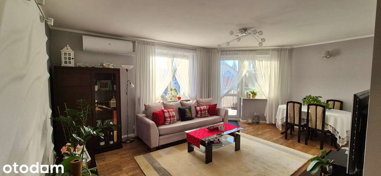 Dwupoziomowe premium 117 m² bez skosów – widok na zieleń i staw