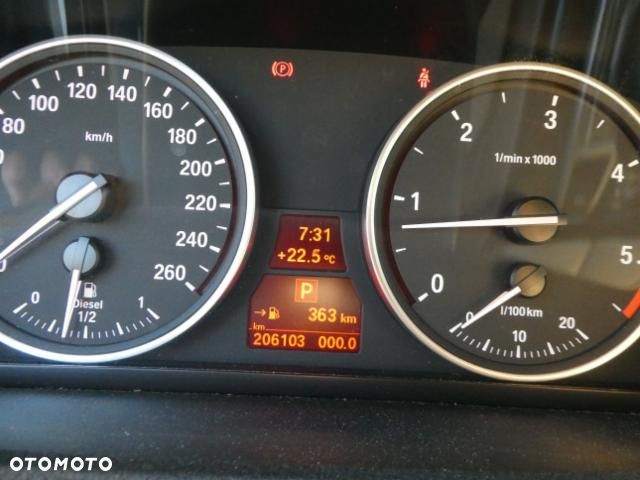 BMW X5 xDrive40d - 13
