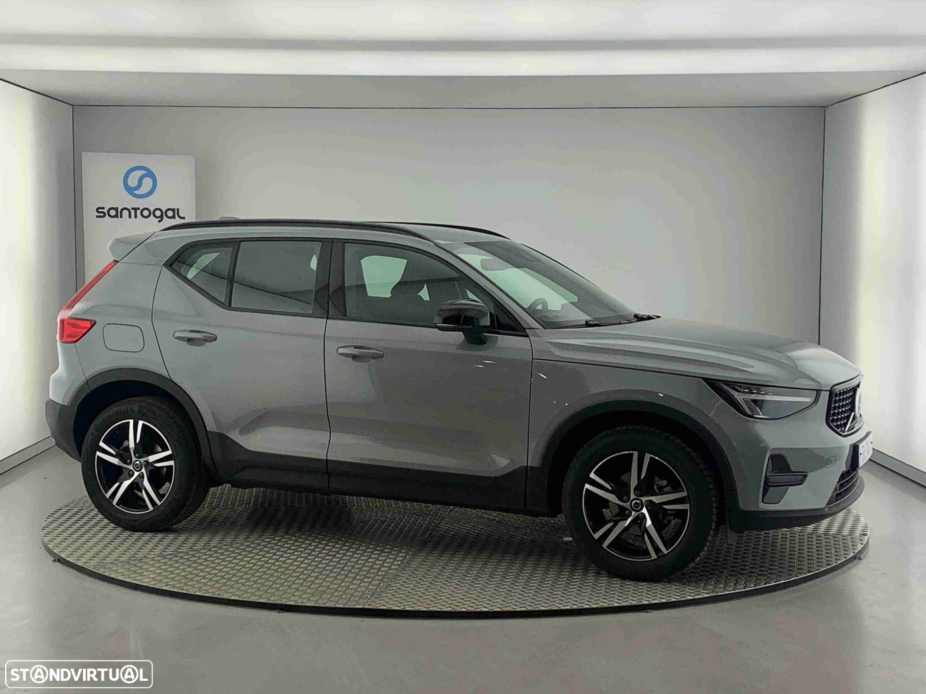 Volvo XC 40 1.5 T2 Plus Dark Auto - 1