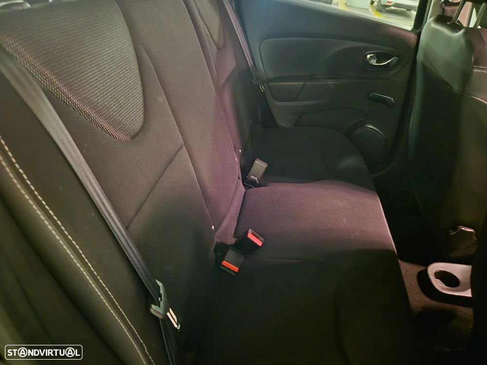 Renault Clio Sport Tourer 1.5 dCi Dynamique S - 26