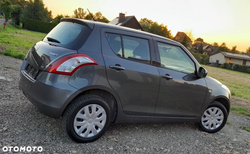 Suzuki Swift - 11