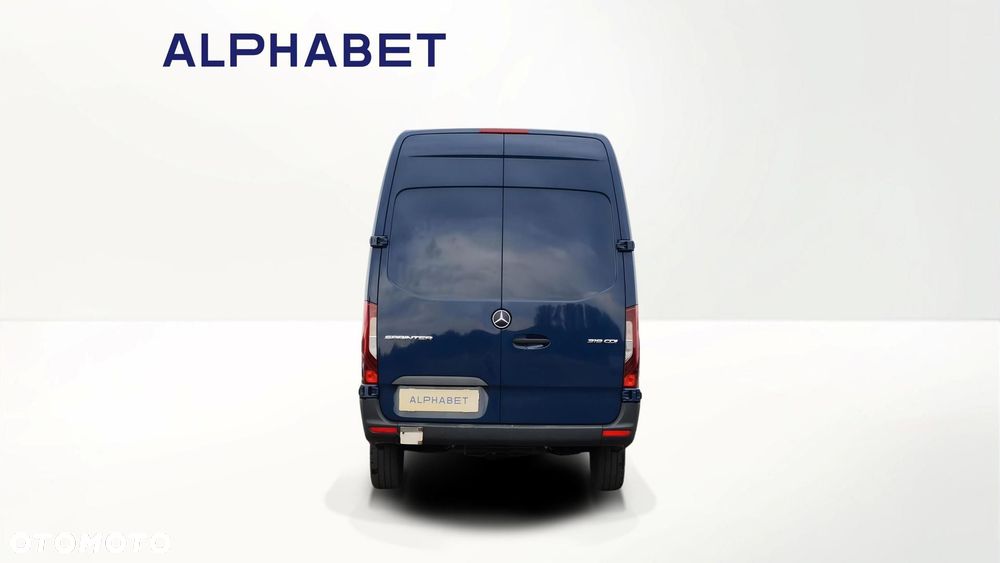 Mercedes-Benz Sprinter - 4