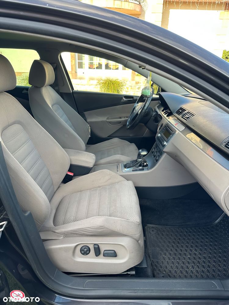 Volkswagen Passat 2.0 TDI DPF DSG Comfortline - 16