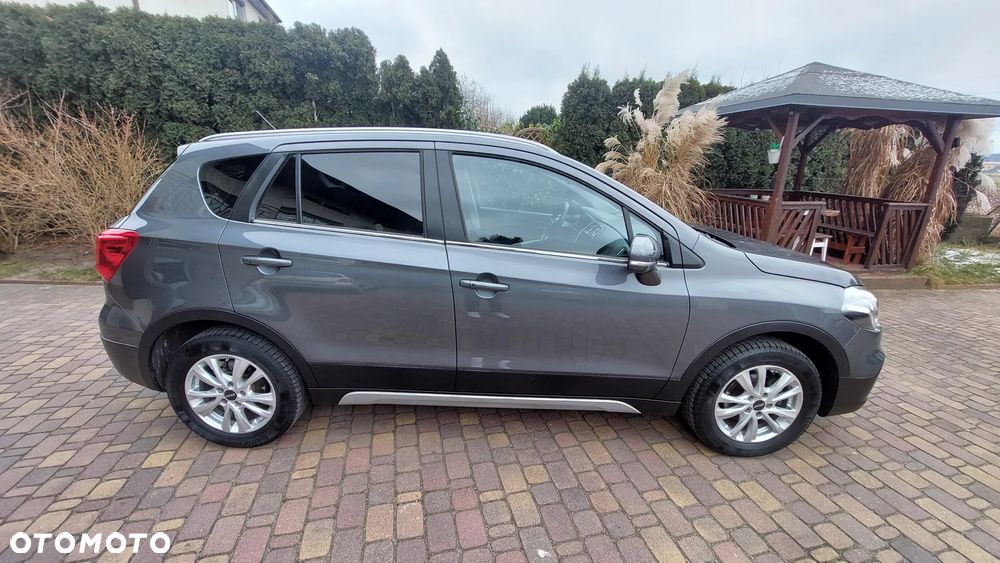 Suzuki SX4 S-Cross 1.4 T Premium 4WD - 3