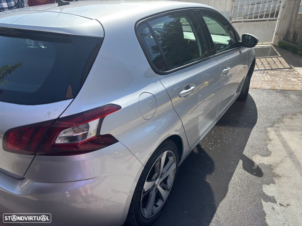 Peugeot 308 1.6 e-HDi Active J17 - 2