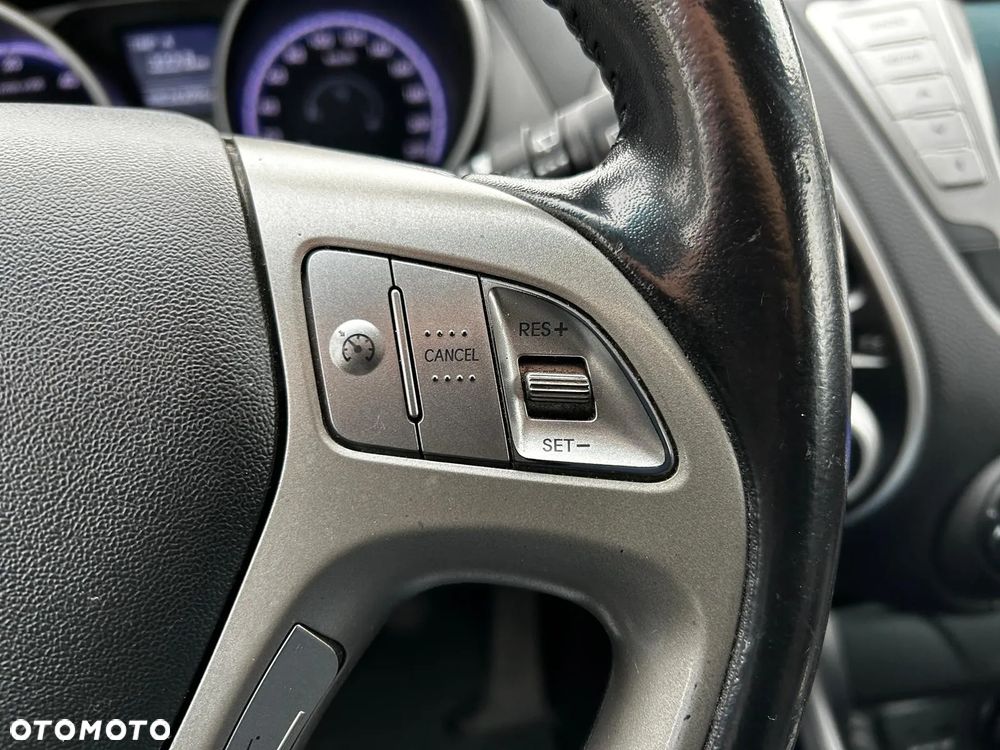 Hyundai ix35 1.7 CRDi 2WD blue Style - 18