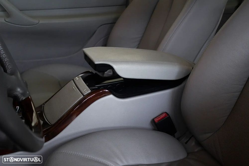 Mercedes-Benz CL 500 - 40