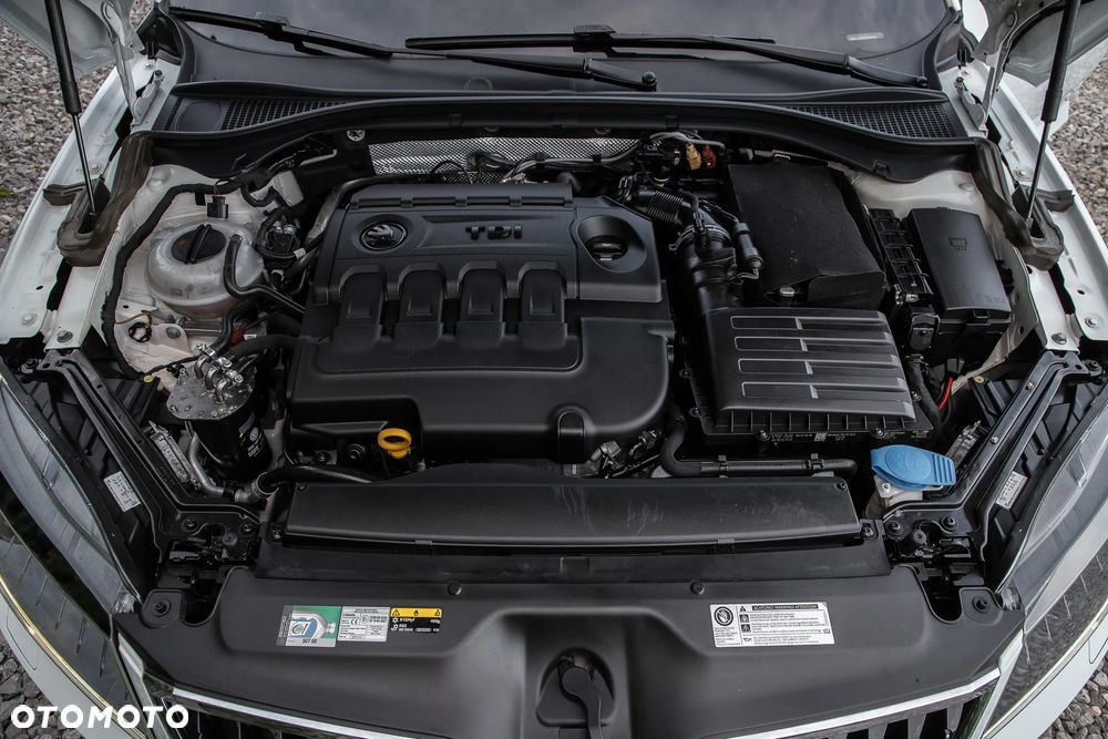 Skoda Superb 2.0 TDI 4x4 DSG Style - 39