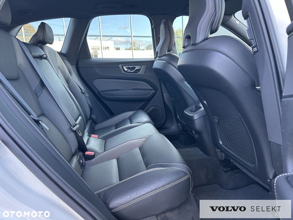 Volvo XC 60 - 22