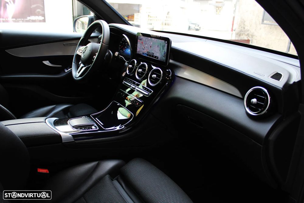 Mercedes-Benz GLC 300 de Coupe 4Matic 9G-TRONIC - 33
