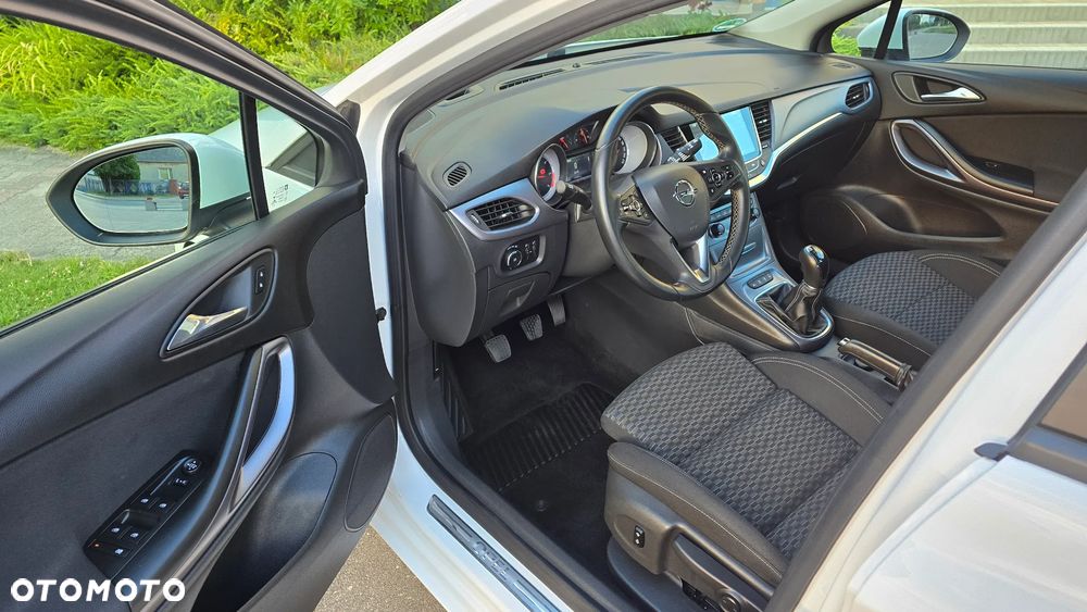 Opel Astra - 9