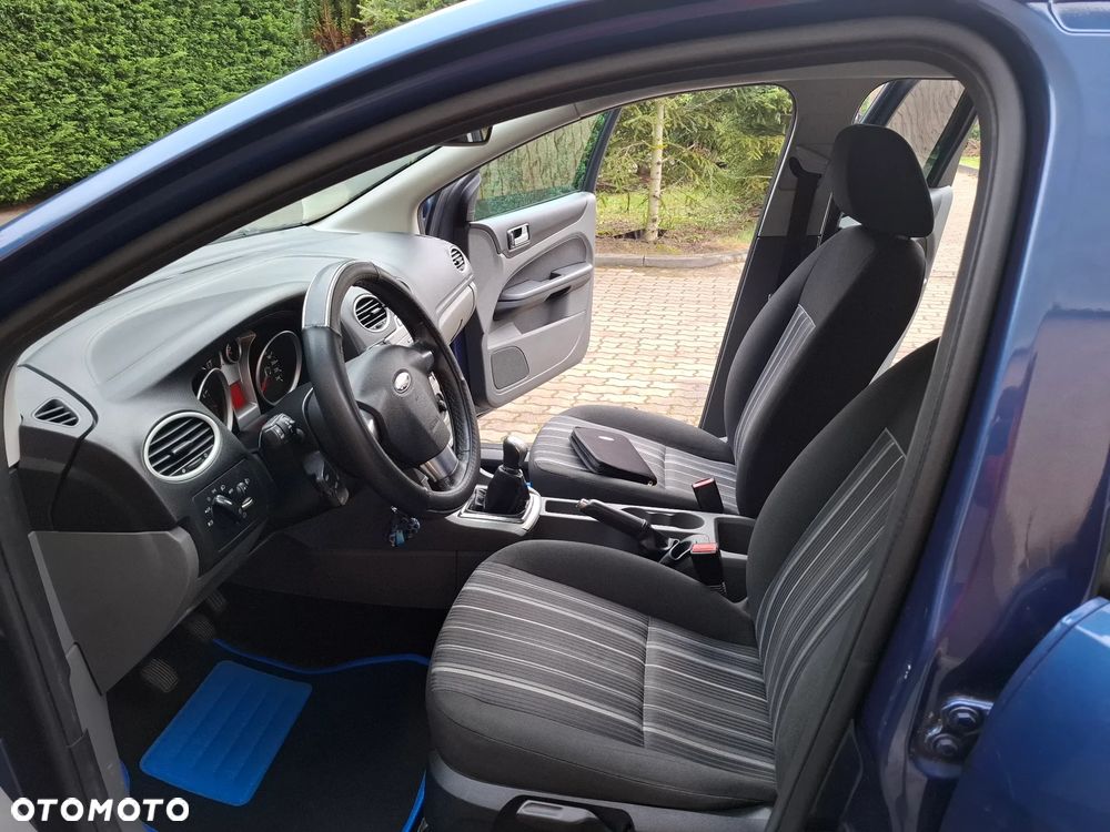 Ford Focus 1.6 Gold X - 34