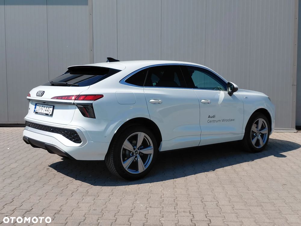 Audi Q3 TFSI mHEV 110 kW S tronic - 2