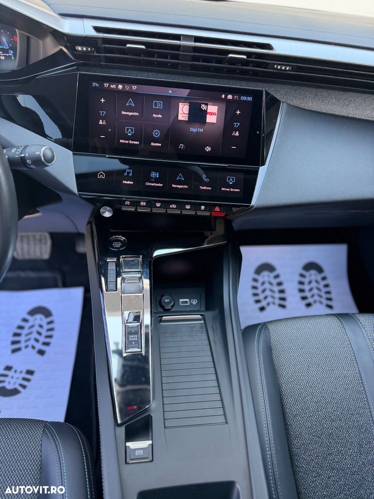 Peugeot 308 BlueHDi 130 EAT8 Stop & Start Allure Business-Paket - 11