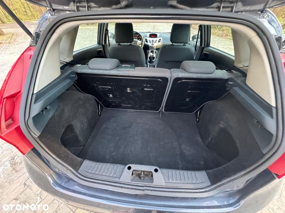 Ford Fiesta 1.6 Titanium - 17