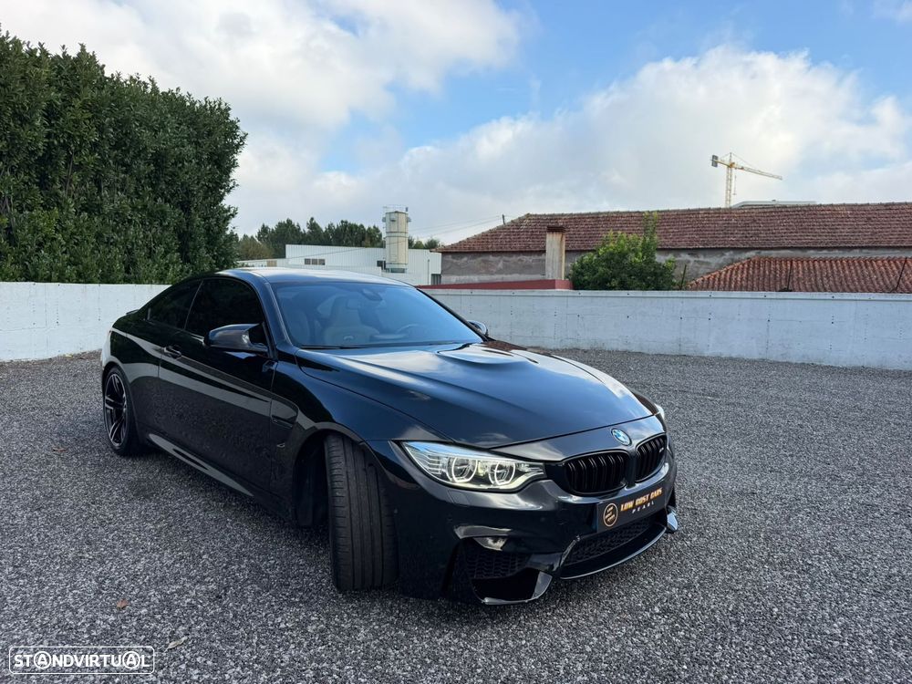BMW M4 Auto - 3