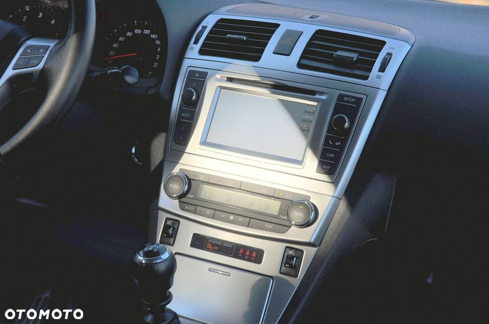 Toyota Avensis - 26