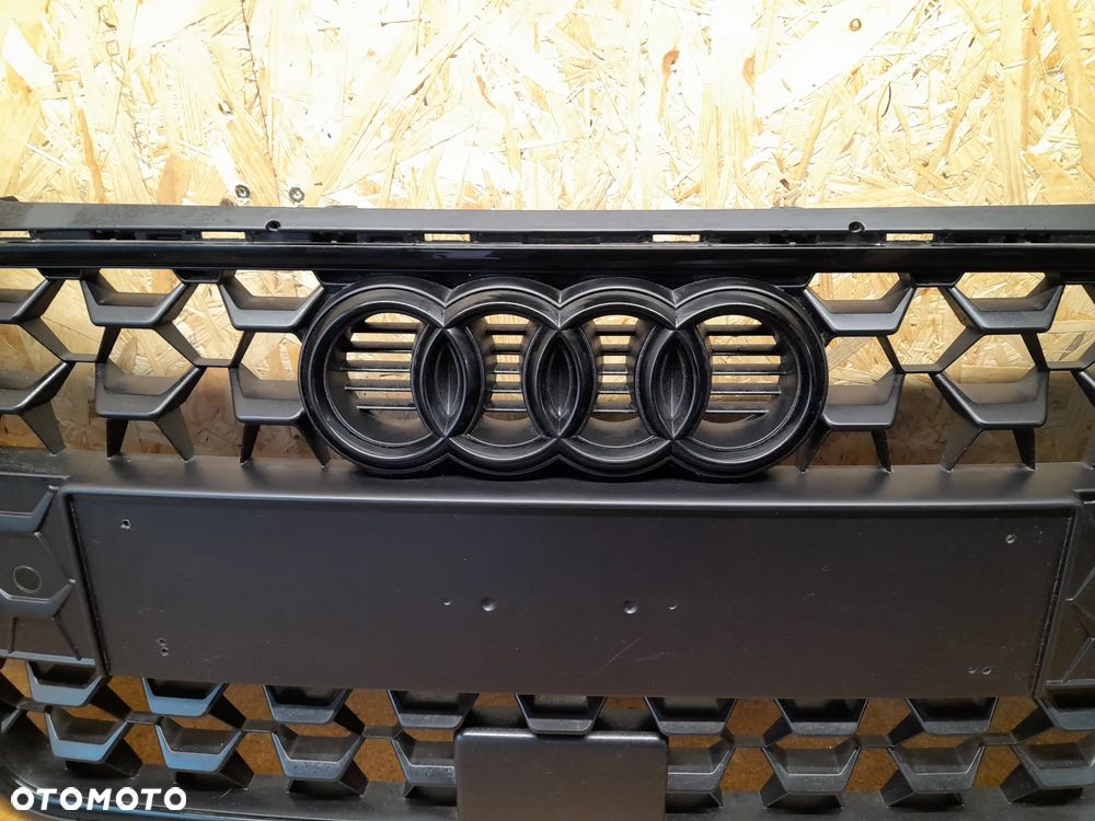 AUDI A1 II ATRAPA CHŁODNICY GRILL PDC 82A853651B - 3