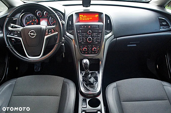 Opel Astra 2.0 CDTI Exklusiv - 19