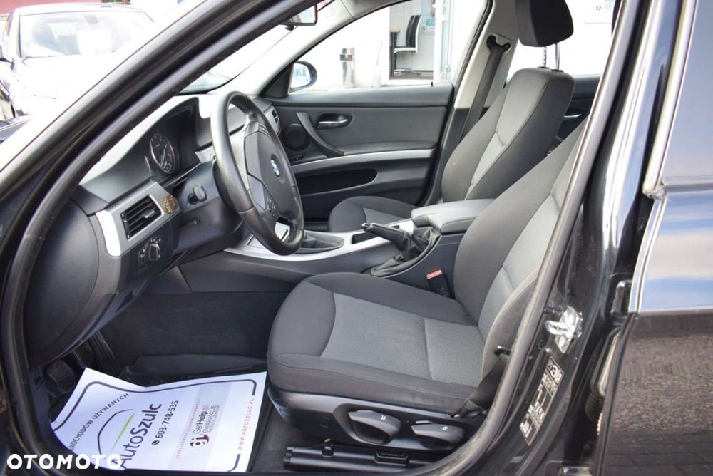 BMW Seria 3 - 16