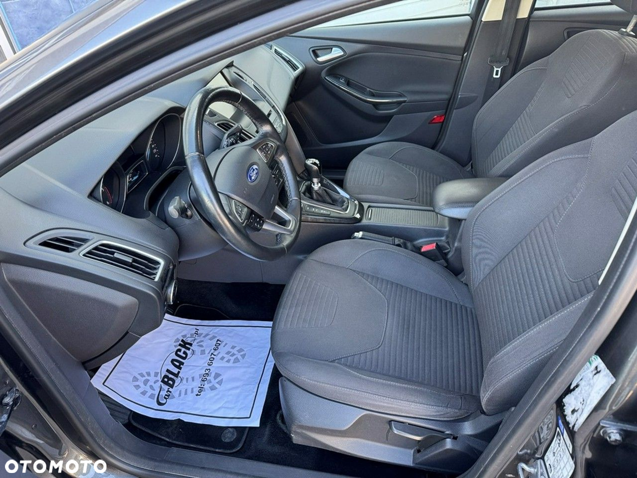 Ford Focus - 7