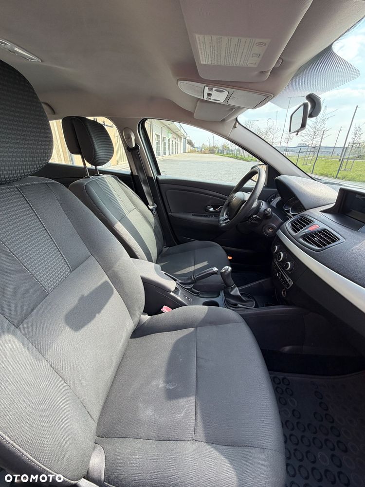 Renault Fluence 1.6 16V Expression - 13