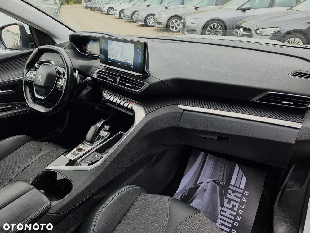 Peugeot 3008 225 e-EAT8 Allure Pack - 26