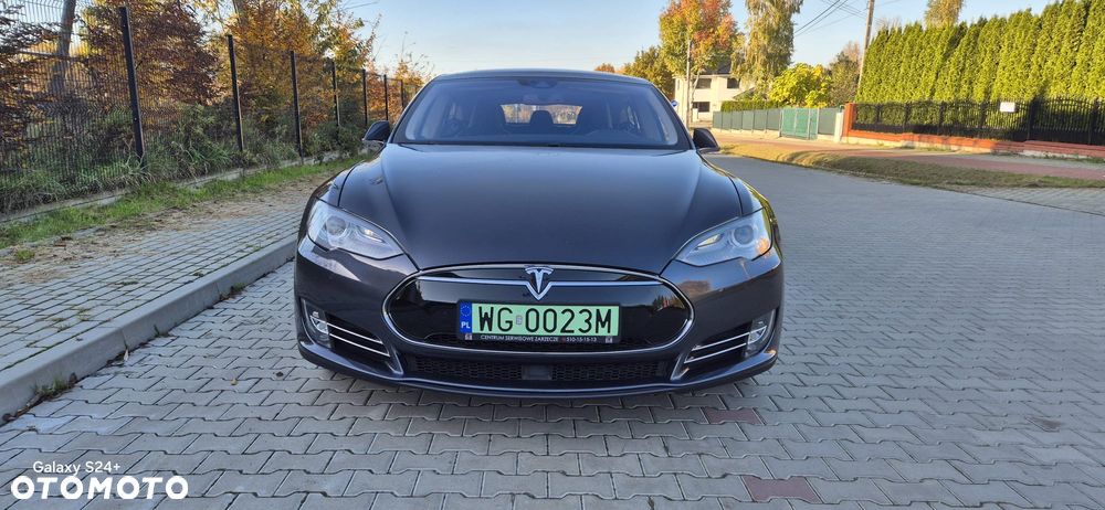 Tesla Model S Performance - 6