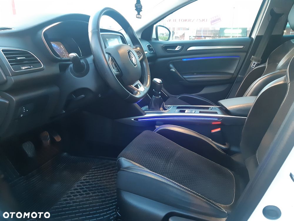 Renault Megane TCe 140 GPF INTENS - 18