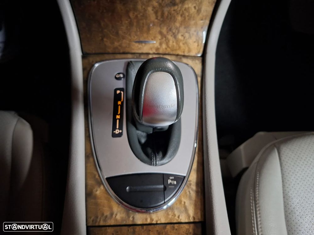 Mercedes-Benz E 320 CDi Avantgarde - 7