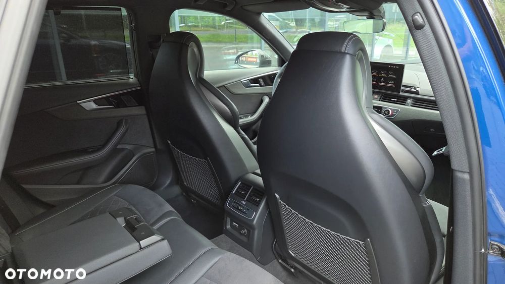 Audi A4 Avant 40 TDI quattro S tronic S line - 13