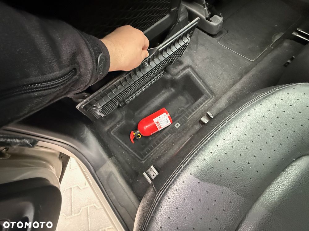 Citroën C4 Picasso BlueHDi 150 EAT6 SHINE - 17