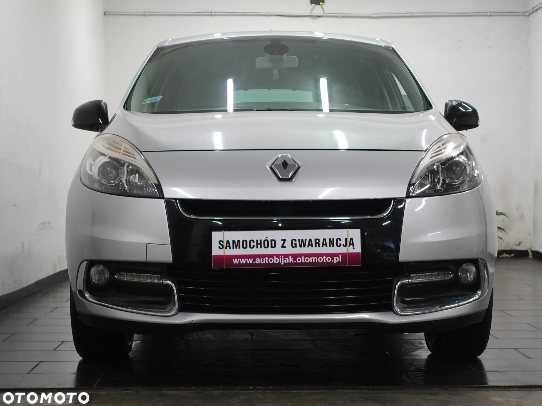 Renault Scenic ENERGY TCe 115 Bose Edition - 13