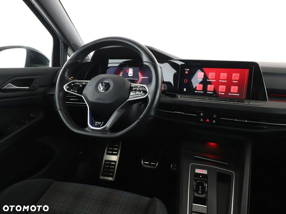 Volkswagen Golf - 17