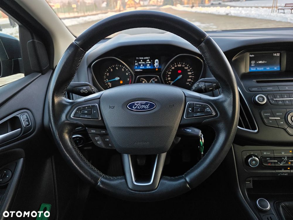 Ford Focus 1.6 SYNC Edition - 16