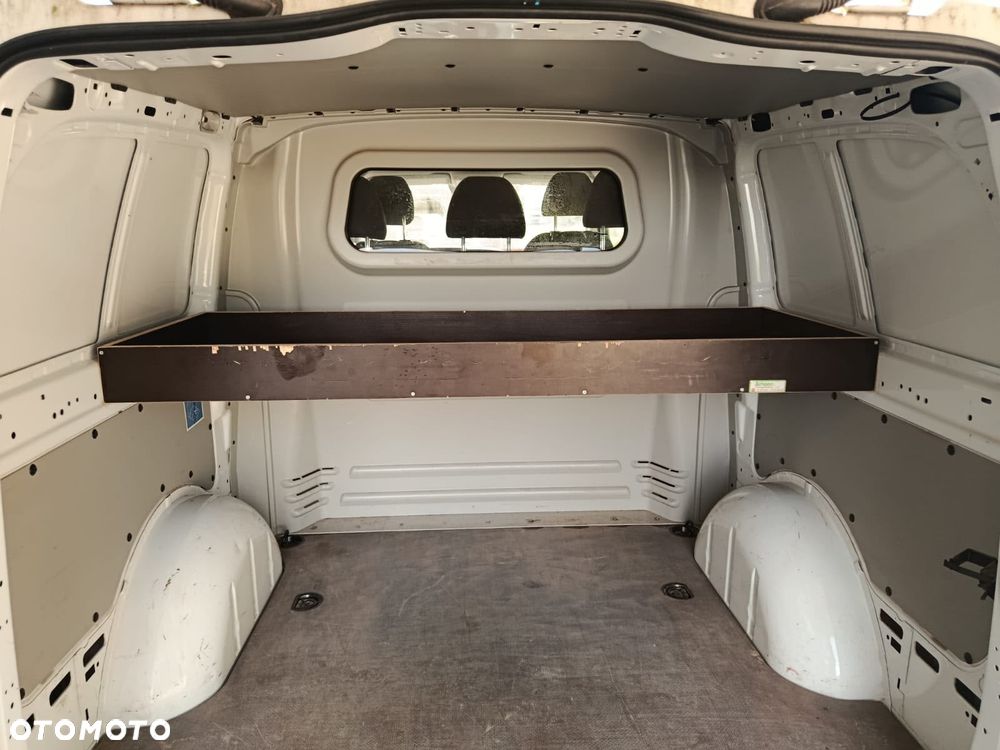 Mercedes-Benz Vito - 10