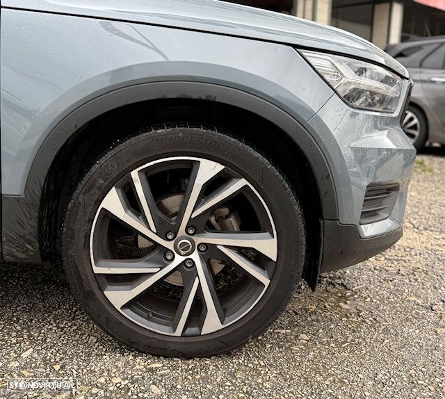 Volvo XC 40 2.0 D3 R-Design AWD Geartronic - 17