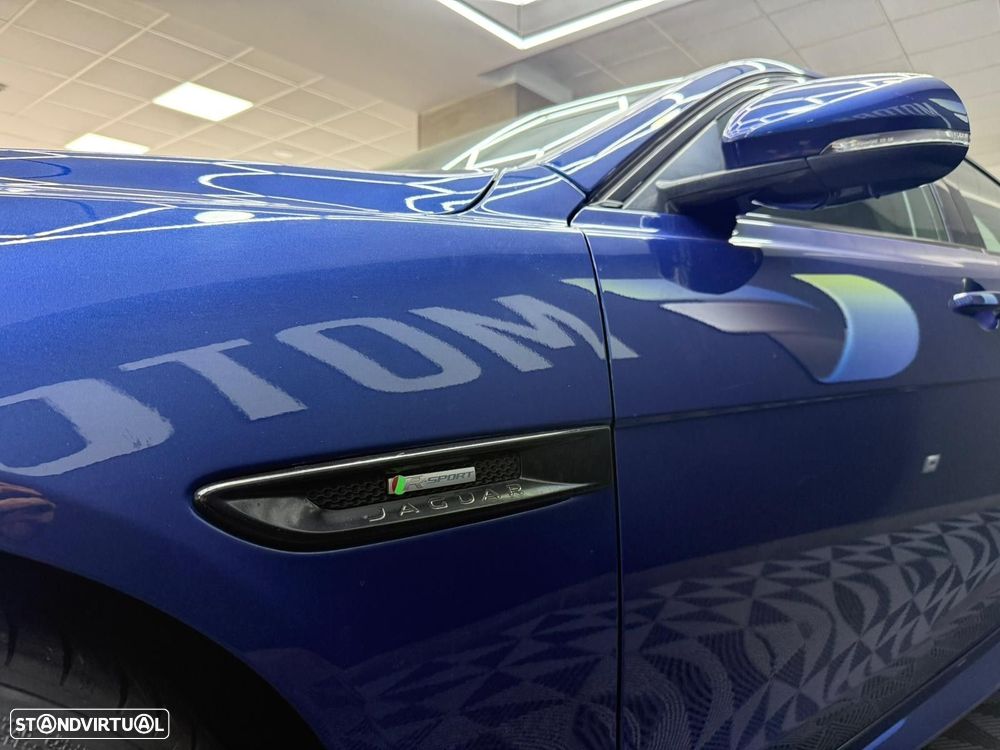 Jaguar XE 2.0 D R-Sport Aut. - 11