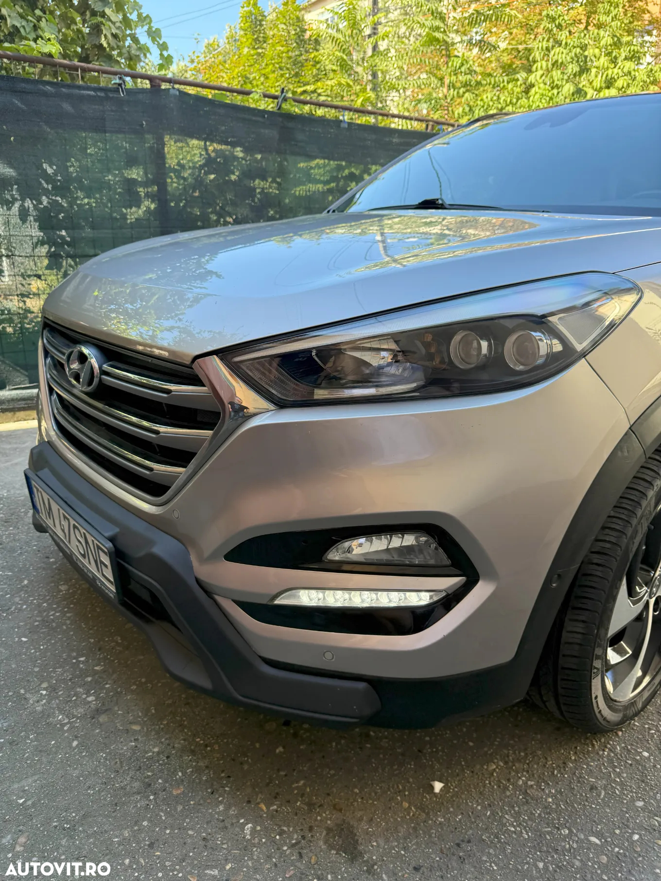 Hyundai Tucson 2.0 CRDI 4WD 6AT Luxury Pack+ - 19