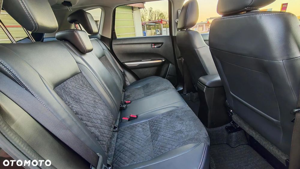 Suzuki Vitara 1.4 Boosterjet Hybrid Comfort+ - 26