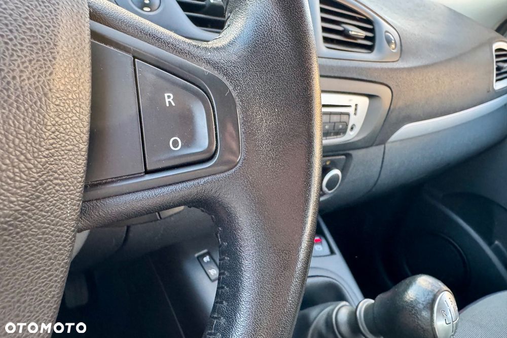 Renault Scenic - 28