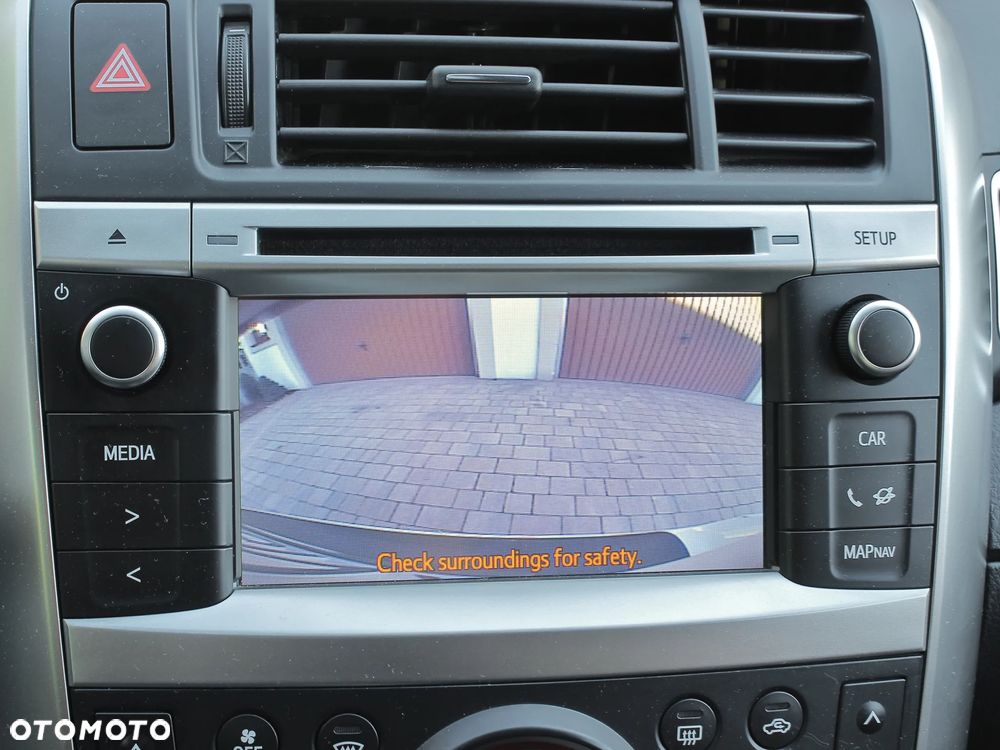 Toyota Verso 1.8 Life - 24