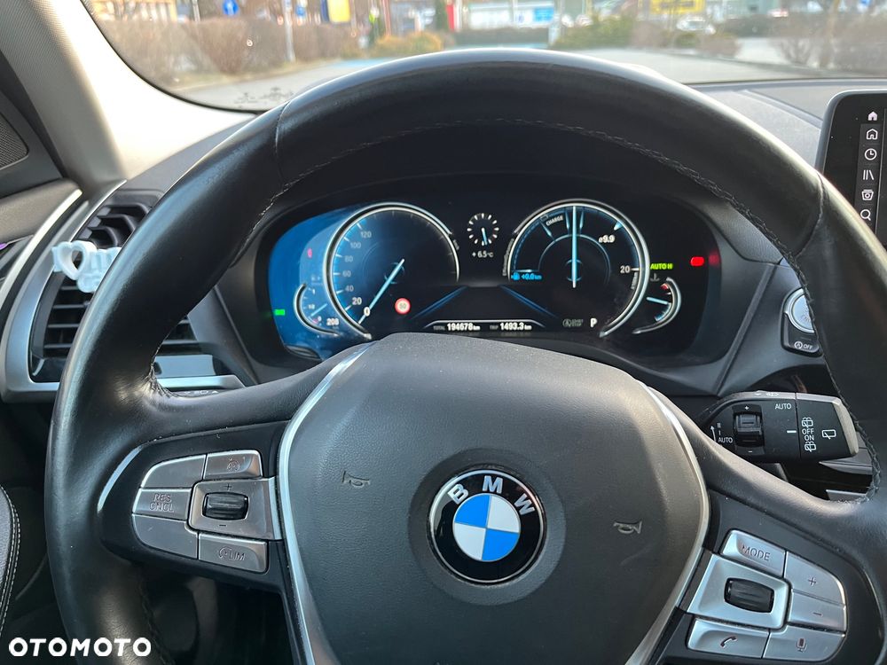 BMW X3 xDrive20d - 12