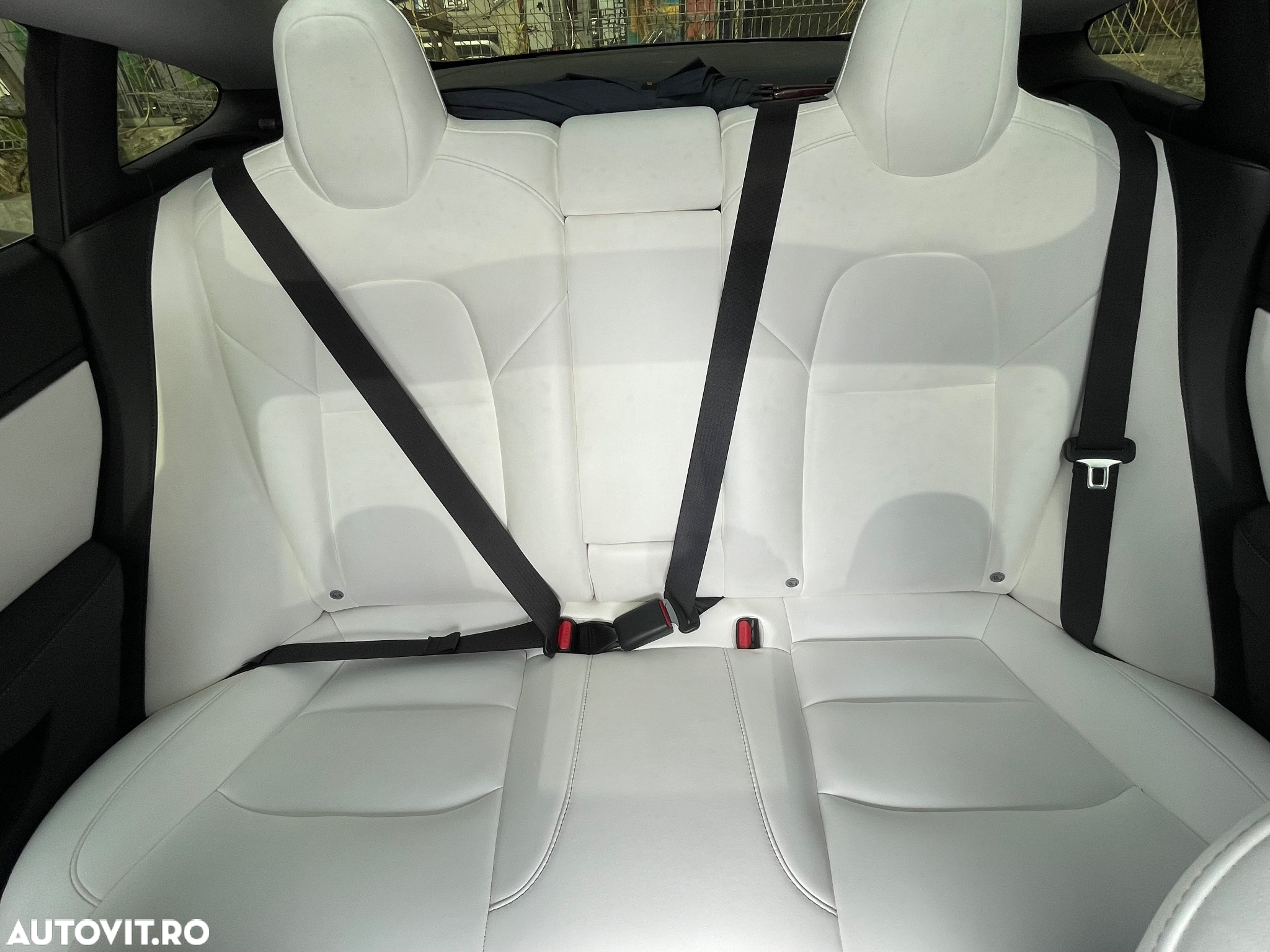 Tesla Model 3 - 9