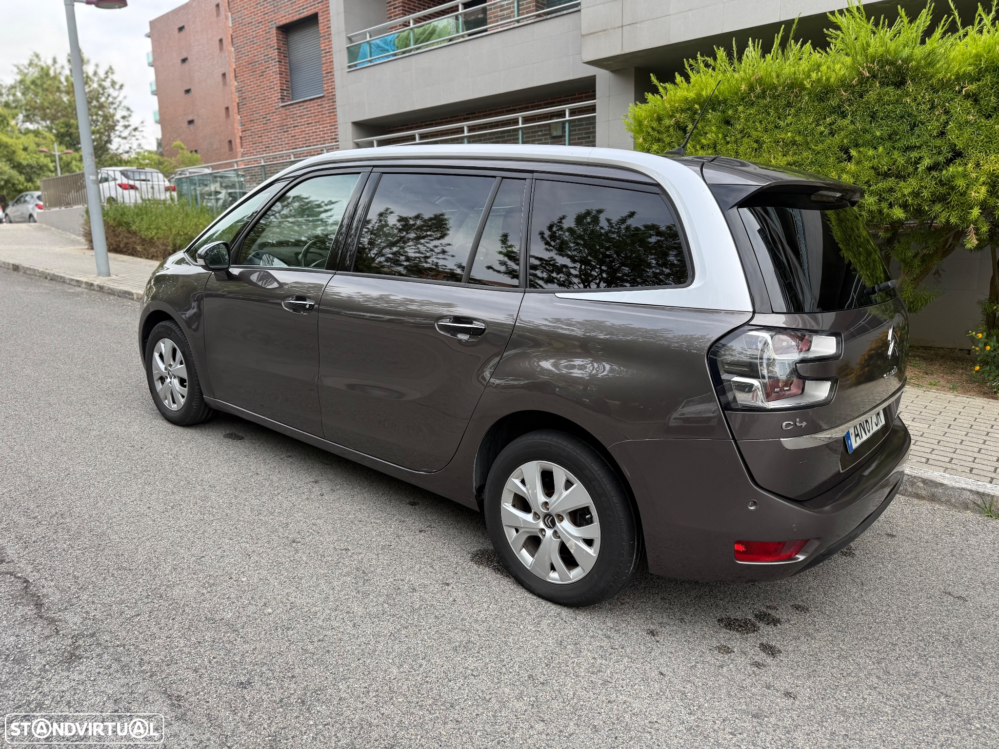 Citroën C4 Grand Picasso 1.6 e-HDi Exclusive - 5