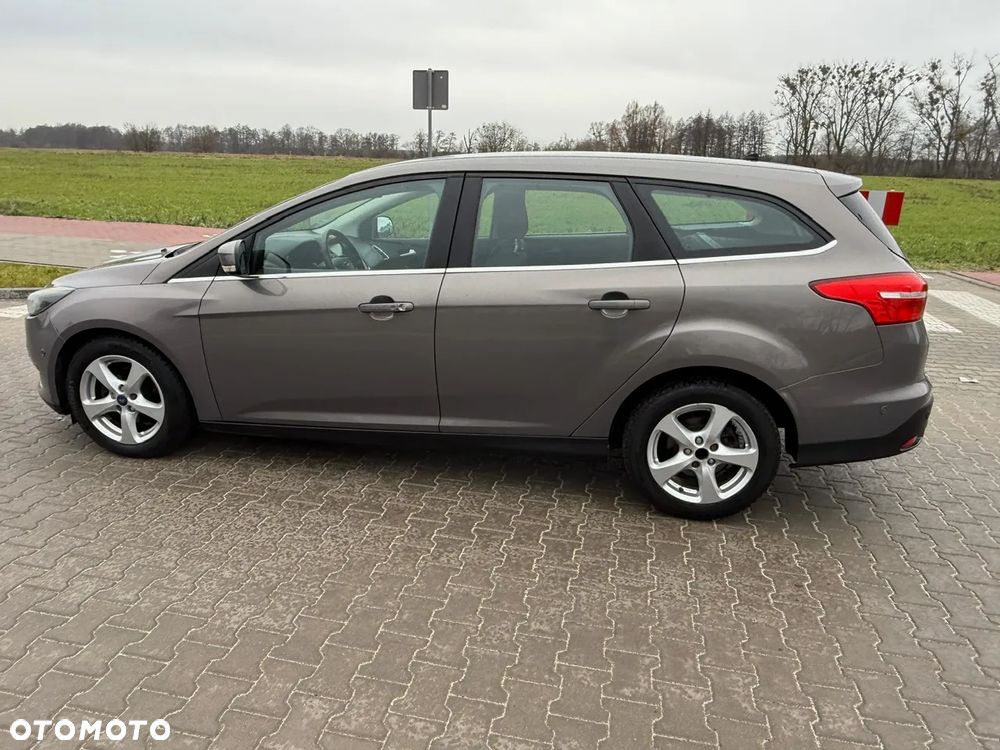 Ford Focus 1.0 EcoBoost Active - 11