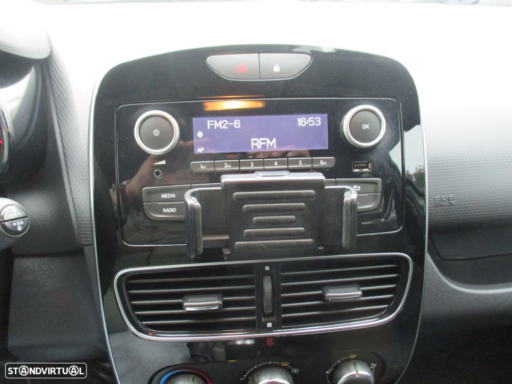 Renault Clio 1.5 dCi Zen - 12