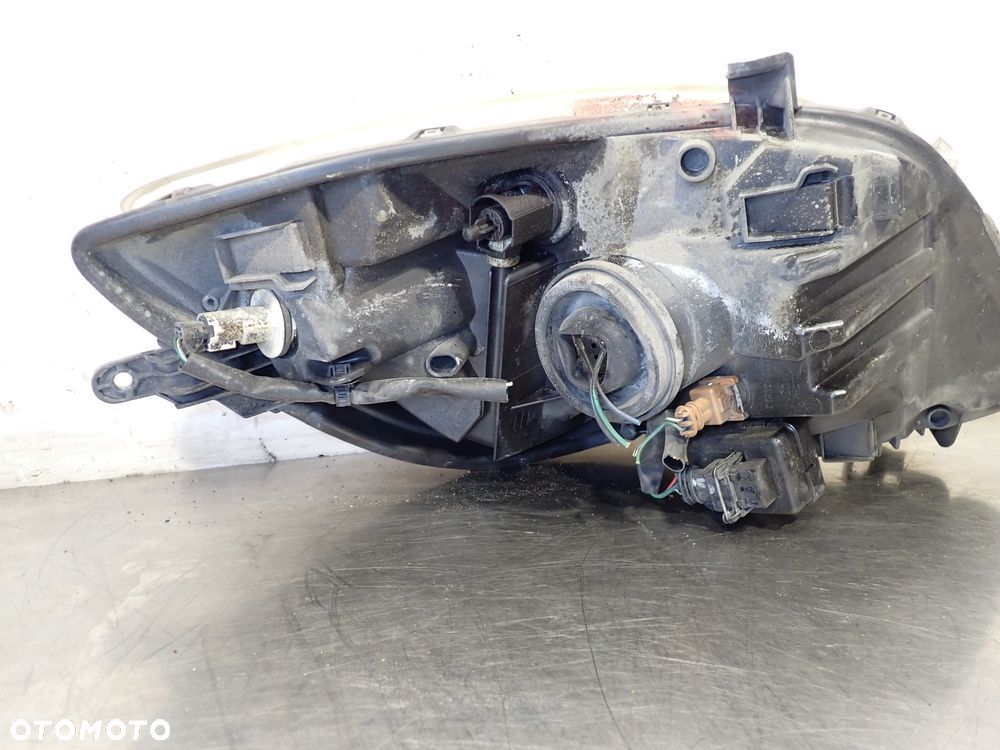 LAMPA PRAWA PRZEDNIA TOYOTA YARIS II 1.4 81110-0D120 - 7